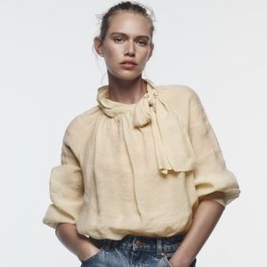 Threaded Pear Azariah Tie Sleeve Collared Blouse
